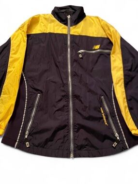 Vintage New Balance Blue & Yellow Nylon Track Jacket w/Stretch Sides Men's Sz M